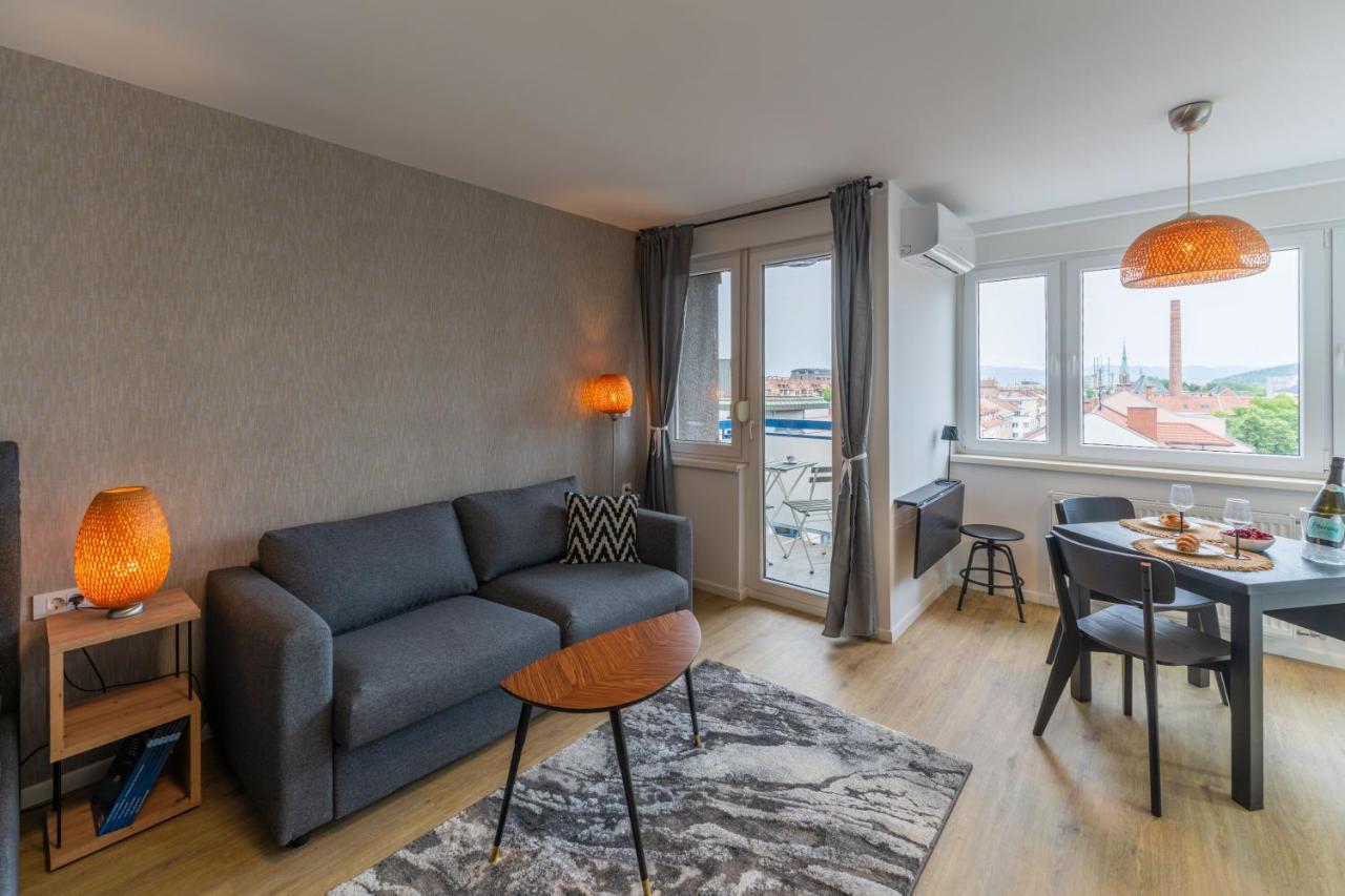 Elegant Tour As Studio Gilly With Open Views And A Balcony In The Center Λιουμπλιάνα Εξωτερικό φωτογραφία