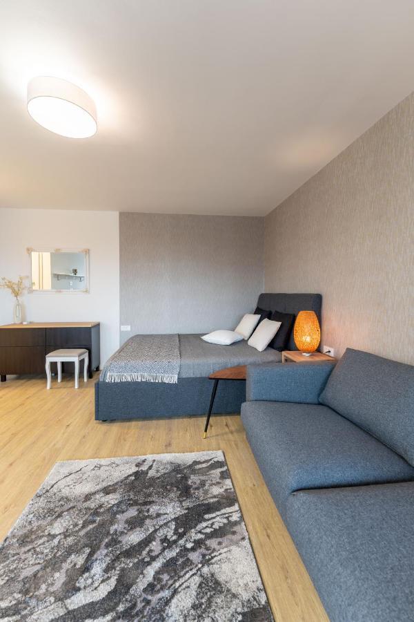Elegant Tour As Studio Gilly With Open Views And A Balcony In The Center Λιουμπλιάνα Εξωτερικό φωτογραφία